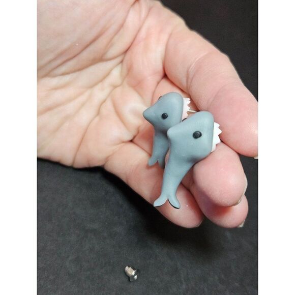 **Final Sale** Grey shark earrings - Picture 3 of 9